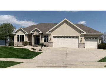 1149 Winged Foot Dr, Oregon, WI 53575