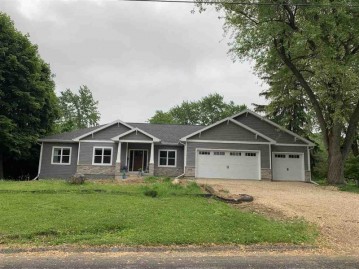 4900 Mckenna Rd, Monona, WI 53716