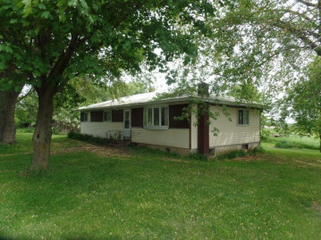 42095 Clason Dr, Clayton, WI 54655