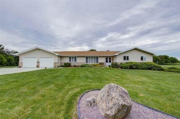 W14023 Selwood Dr, West Point, WI 53578