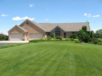3311 S Severson Rd, Spring Valley, WI 53520