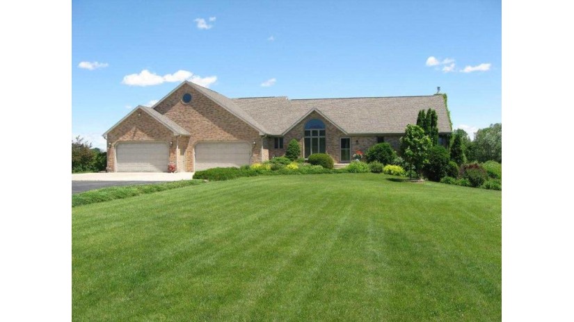 3311 S Severson Rd Spring Valley, WI 53520 by Century 21 Affiliated $690,000