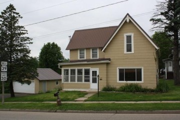 705 Fountain St, Mineral Point, WI 53565