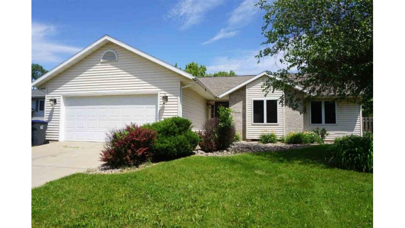 4536 Windsor Rd Windsor, WI 53598 by Madisonflatfeehomes.com $317,500