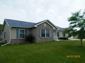 1655 Wedgewood Dr, Richland Center, WI 53581