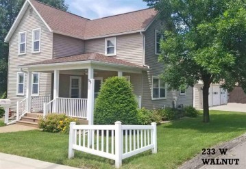 233 W Walnut St, Lancaster, WI 53813