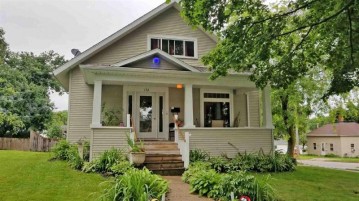 132 E Pine St, Lancaster, WI 53813