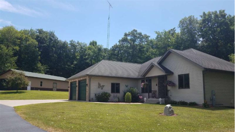 S3888 County Road T Fairfield, WI 53913 by Brunker Realty Group Llc $489,000