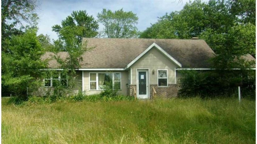 N7230 Hwy 44 Wyocena, WI 53954 by Tri-County Real Estate, Inc. $125,000