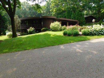 E11445 Ploenske Rd, Baraboo, WI 53913