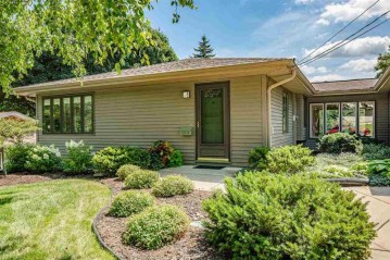 1404 Mathys Rd, Monona, WI 53716