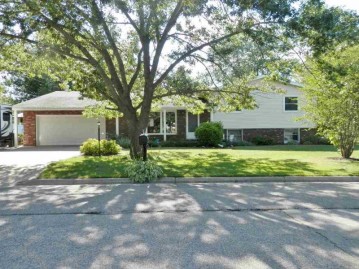 2005 Hollister Ave, Tomah, WI 54660