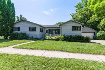 312 Dairyland Ave, Marshall, WI 53559