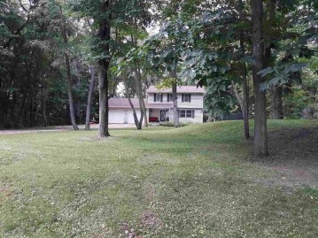 W680 Oak Shore Dr, Fountain Prairie, WI 53932-9772