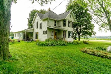 3103 County Road W, Christiana, WI 53531