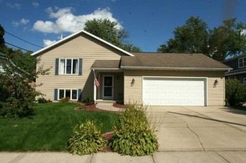 216 Evarts St, Belleville, WI 53508