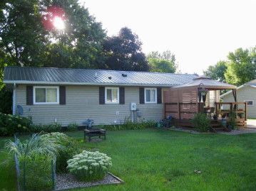 1411 S 16th St, Prairie Du Chien, WI 53821