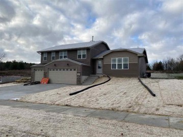 983 Stonefield Dr, Edgerton, WI 53534