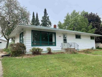 307 Arlington Ave, Mauston, WI 53948-1504