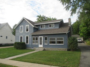 283 E Park St, Montello, WI 53949