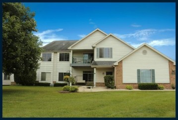 154 Pheasant Run A, Johnson Creek, WI 53038-9681