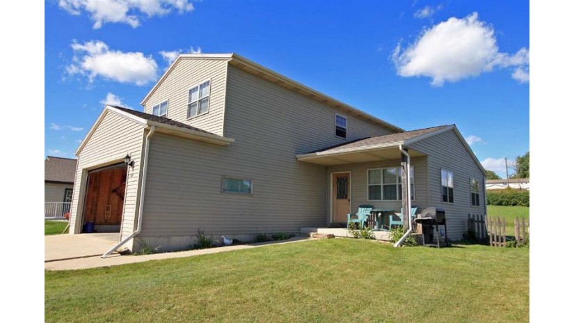 105 Eggleston St Fox Lake, WI 53933 by The French Real Estate Co $149,000