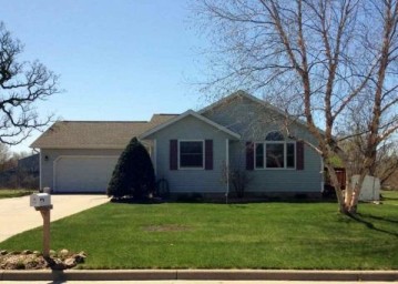 907 Lone Tree Ln, Prairie Du Sac, WI 53578