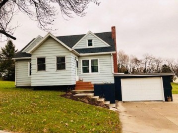 107 S Rogers St, Dodgeville, WI 53533