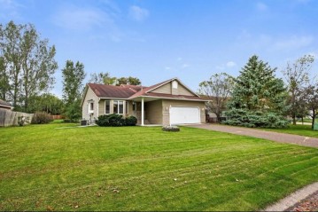 6293 36th St, Oakdale, MN 55128