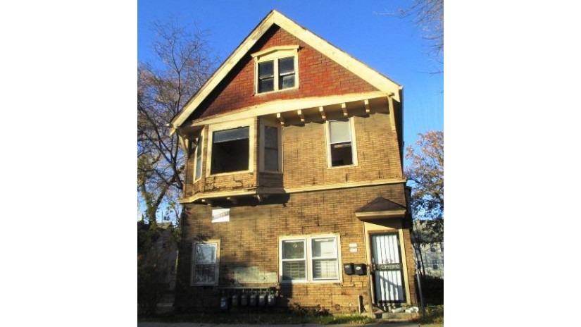 1734 W Clarke St Milwaukee, WI 53206 by Redevelopment Authority City of MKE $2,500