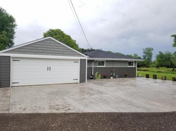 4426 Vande St, Omro, WI 54963