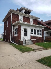 1619 Chatham St, Racine, WI 53402-4904