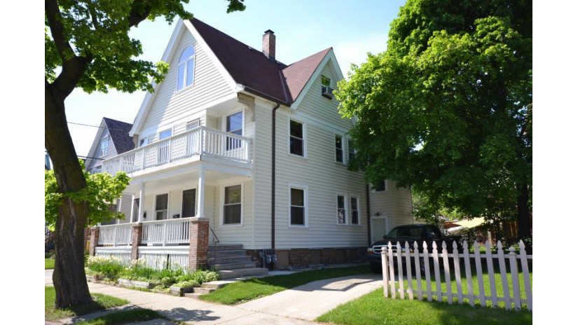 1018 E Clarke St 1020 Milwaukee, WI 53212 by Homestead Realty, Inc $239,899