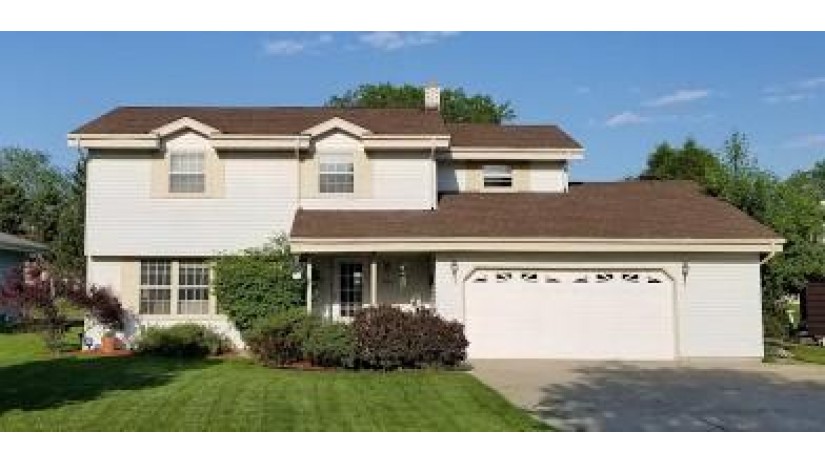 4352 S 86th St Greenfield, WI 53228 by HomeBuyers Advantage, LLC $259,900