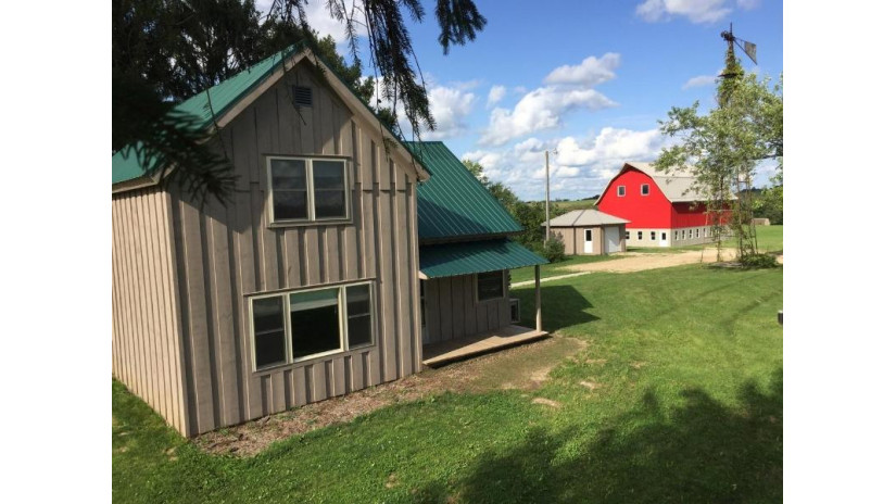 E7232 Getter Rd Viroqua, WI 54665 by La Crosse by Owner, LLC $260,000