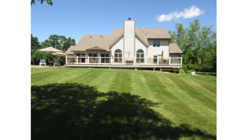 W310S2580 Cregennan Bae Genesee, WI 53183 by First Weber Inc - Delafield $639,900