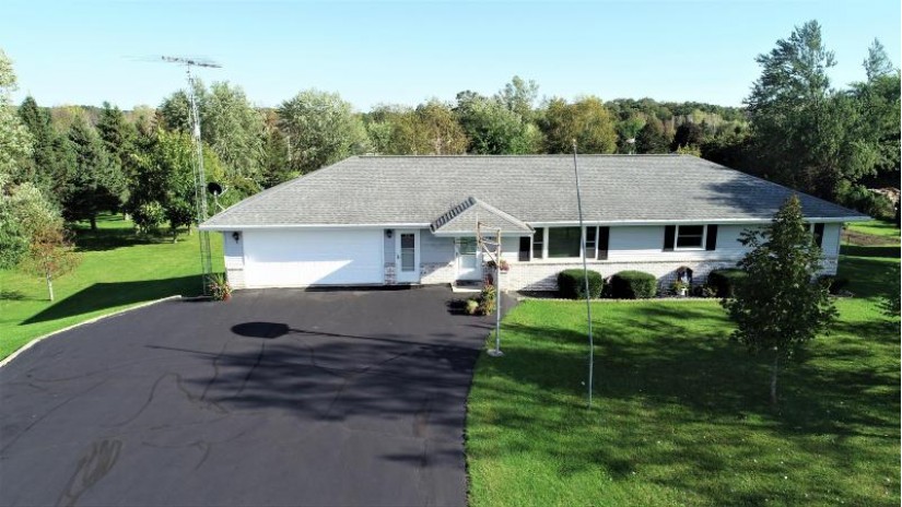 W820 County Road B Osceola, WI 53010 by Home Town Realty $275,000