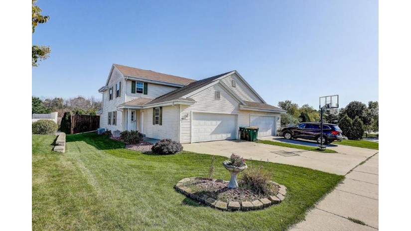 1822 Woodview Cir Port Washington, WI 53074 by Realty Executives Choice $219,900