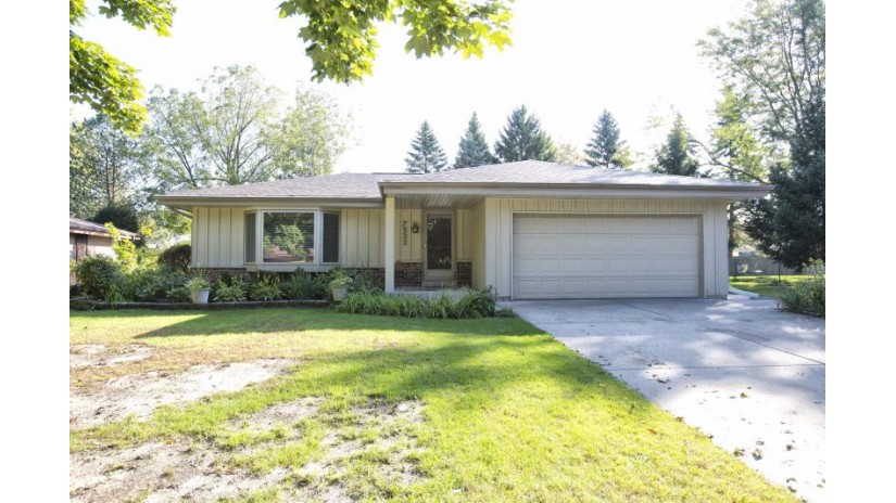 7532 S 74th St Franklin, WI 53132 by RE/MAX Realty Pros~Milwaukee $250,000