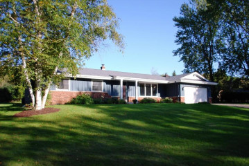 1234 Kilkee Rd, Erin, WI 53027