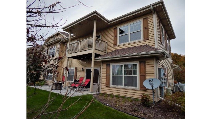 945 Autumn Ridge Ln Hartford, WI 53027 by Star Properties, Inc. $199,900