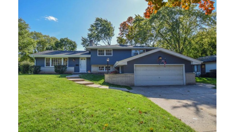 701 Oxford Rd Waukesha, WI 53186 by Redefined Realty Advisors LLC $314,900