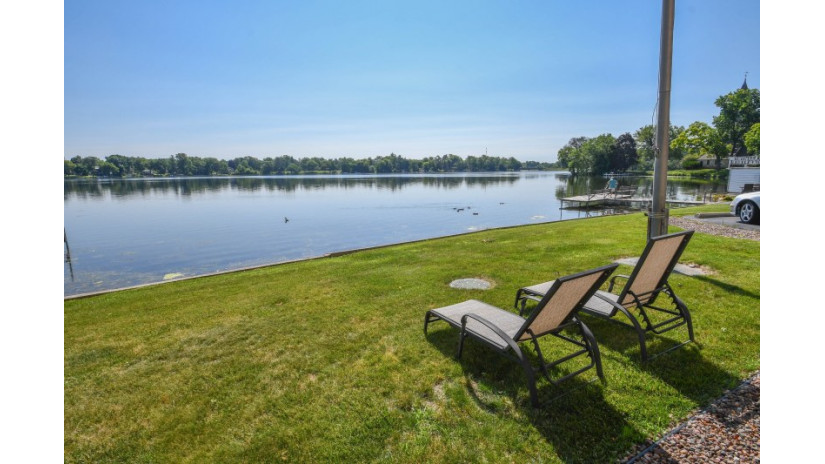 333 N Lake Rd 303 Oconomowoc, WI 53066 by Shorewest Realtors $264,900