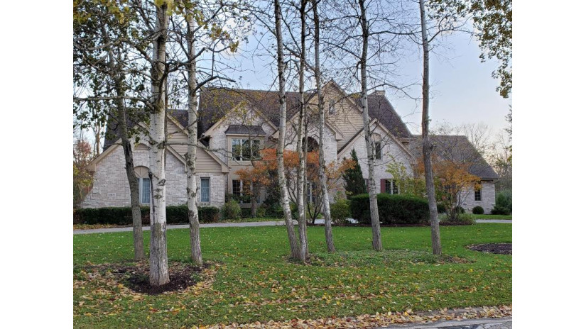 17075 Sanctuary Trl Brookfield, WI 53005 by @properties $1,075,000