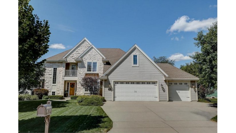 5246 W Princeton Pine Ct Franklin, WI 53132 by RE/MAX Realty Pros~Hales Corners $469,900