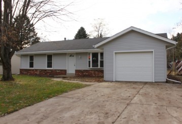 813 Pleasantwood Dr, Kewaskum, WI 53040-9428