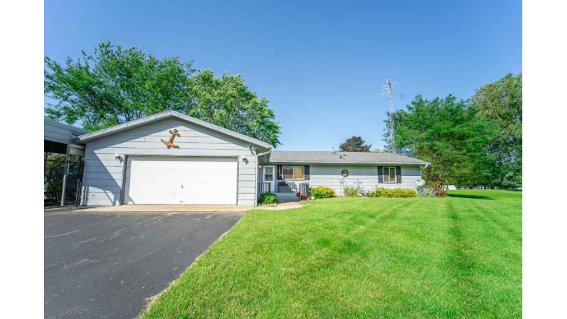 W3776 Beyers Cove Road Princeton, WI 54968 by Rieckmann Real Estate Group, Inc $280,000