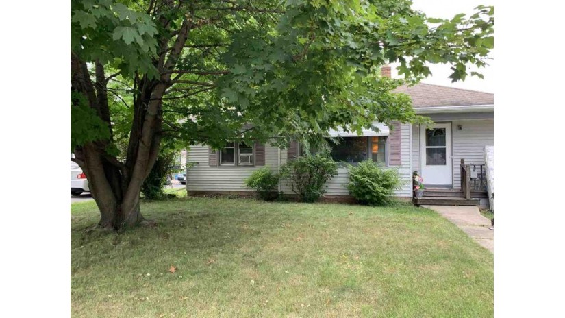 649 Cleveland Street Neenah, WI 54956 by RPM Homes LLC $125,000