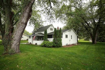 220 Columbia Street, Oconto Falls, WI 54154