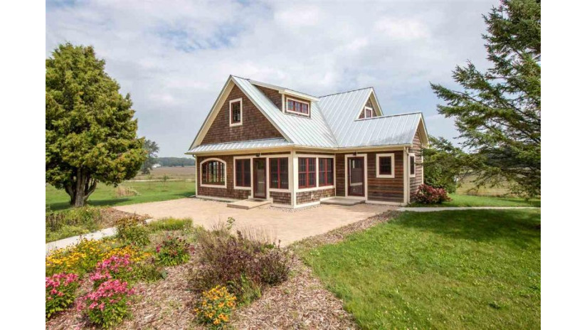 E7219 Jackson Road Ahnappe, WI 54201 by Coldwell Banker Real Estate Group $289,900